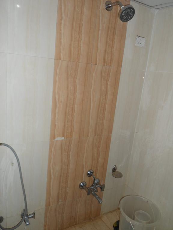 Hotel Avion Inn Ahmedabad Kamer foto